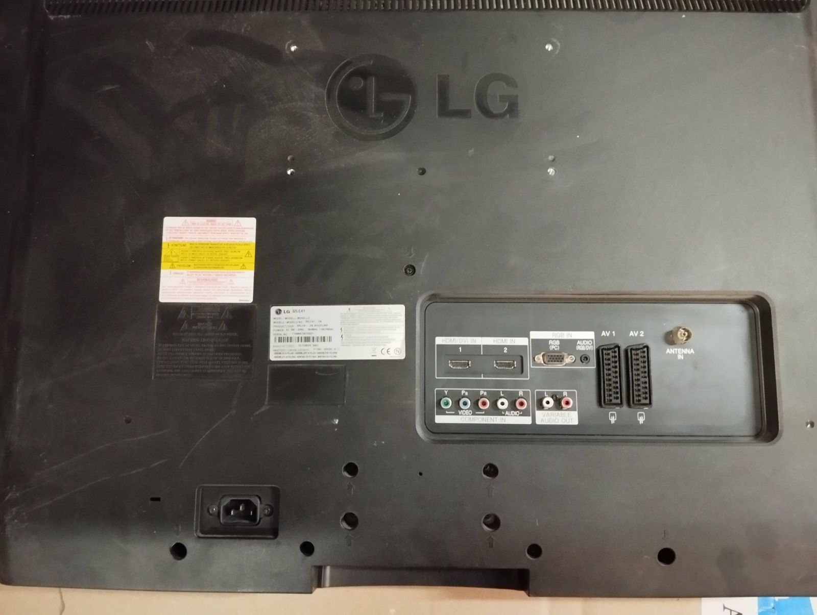 Телевизор LG 32lc41 на запчасти