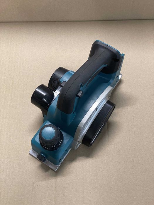 Strug do drewna Hebel Makita DKP180 18V 82mm