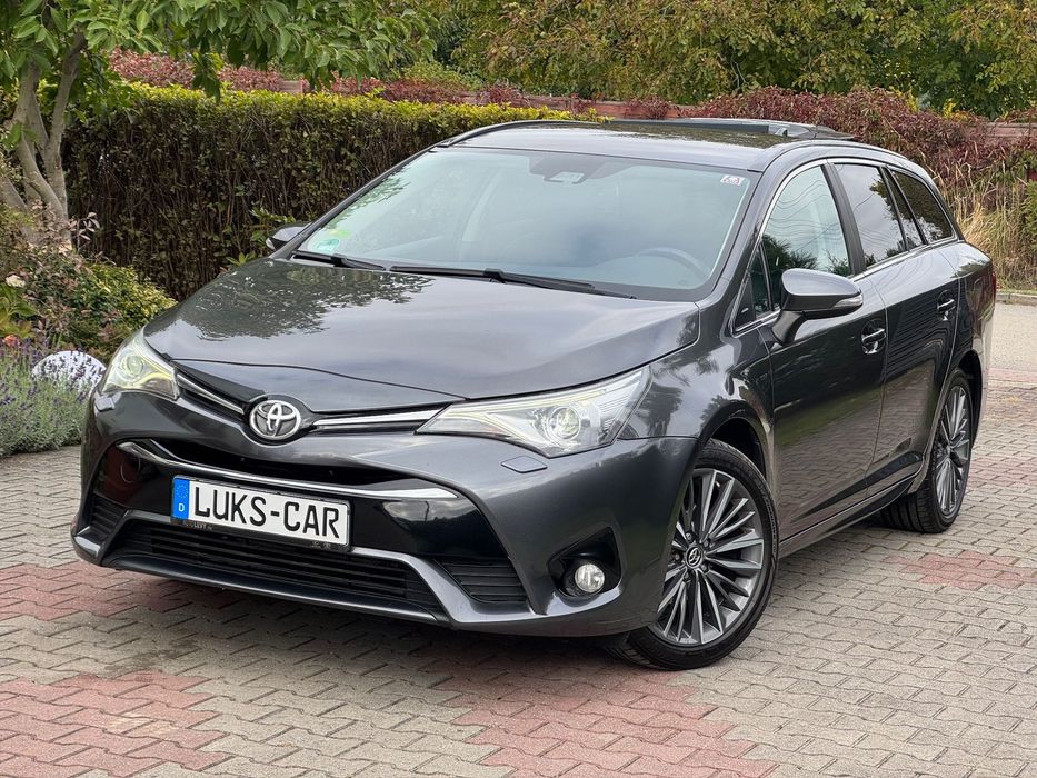 Toyota Avensis 1,8 147KM Xenon! Climatronic! NAVI Kamera LED ASO Dla wymagających