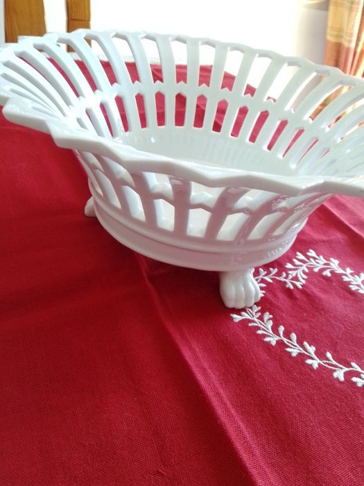 Serviço de café em porcelana SP; Fruteira,Vista Alegre;Prato de centro