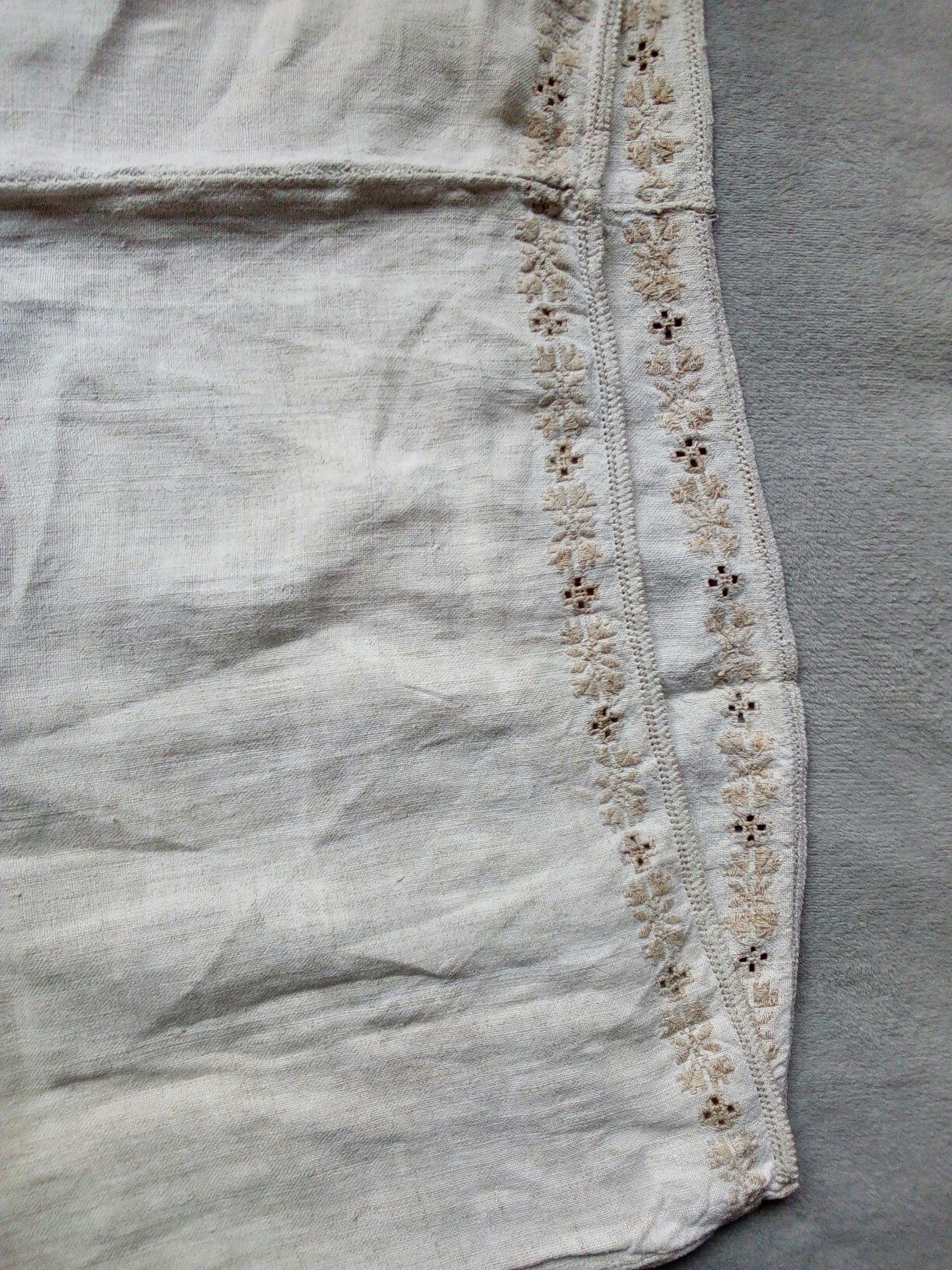 Полотно самотканое льняное с вышивкой