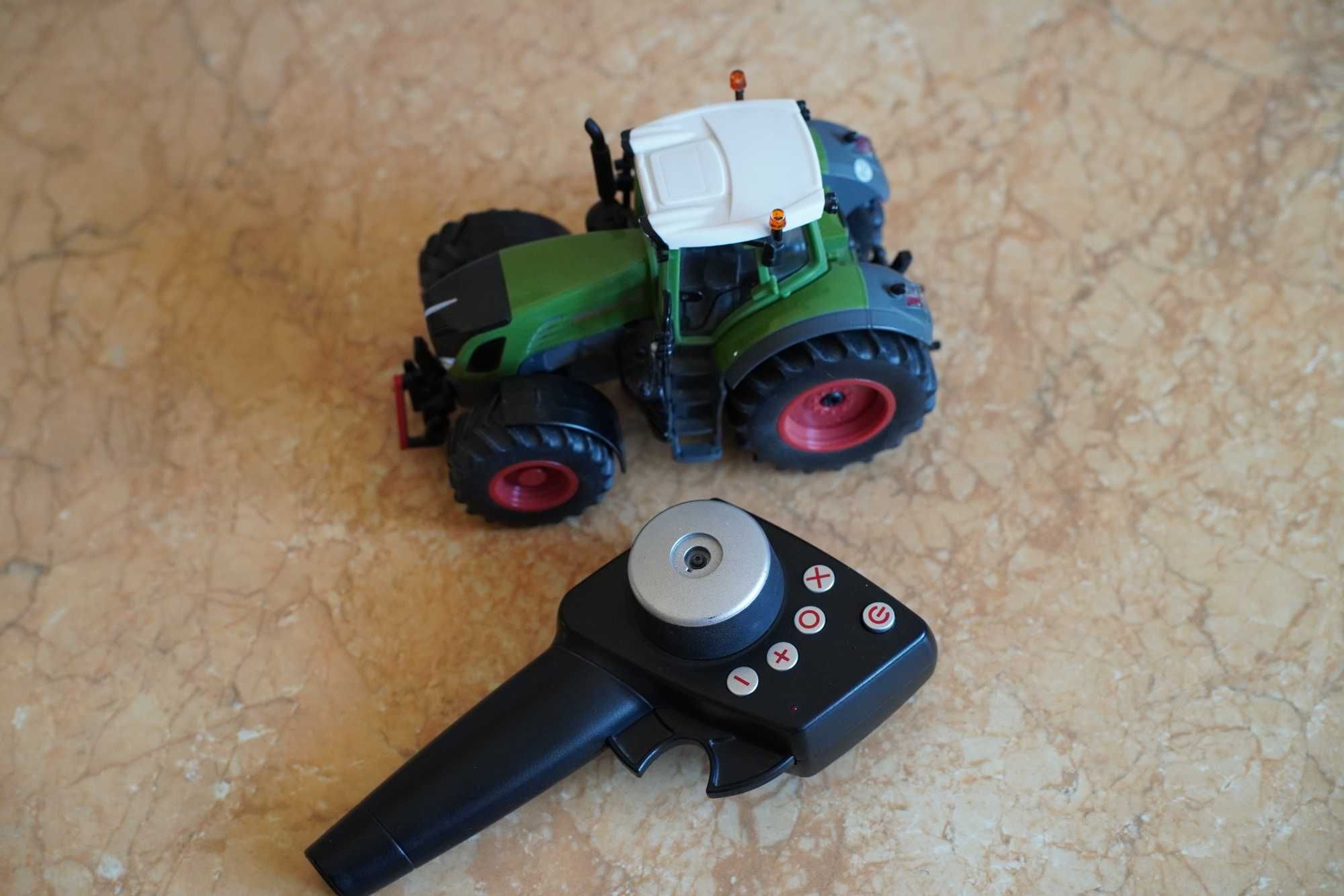 Siku Control 6880 Fendt 939 zdalnie sterowany, Skala: 1:32