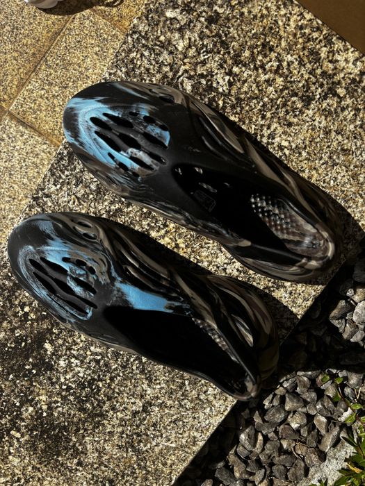 Yeezy Foam RNR - MX Cinder size 44,5