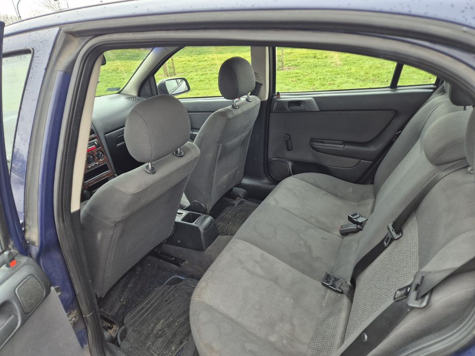Opel astra 1.4 twinport 90 koni 2006