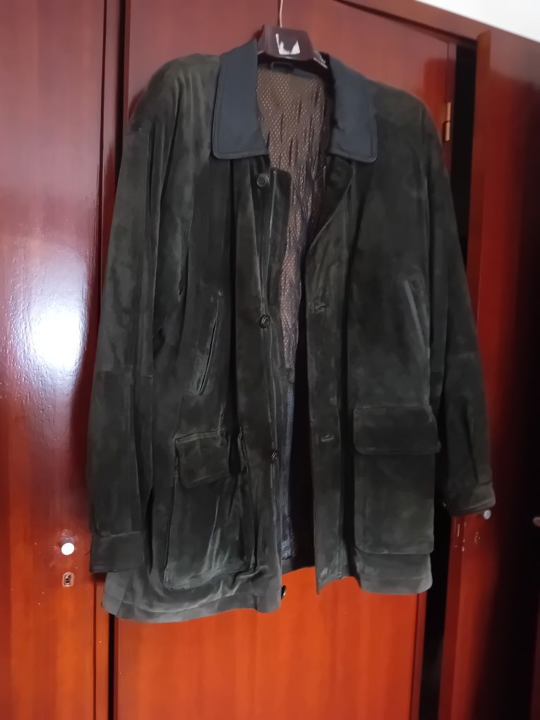 Parka homem em pele genuina tam XL,como nova