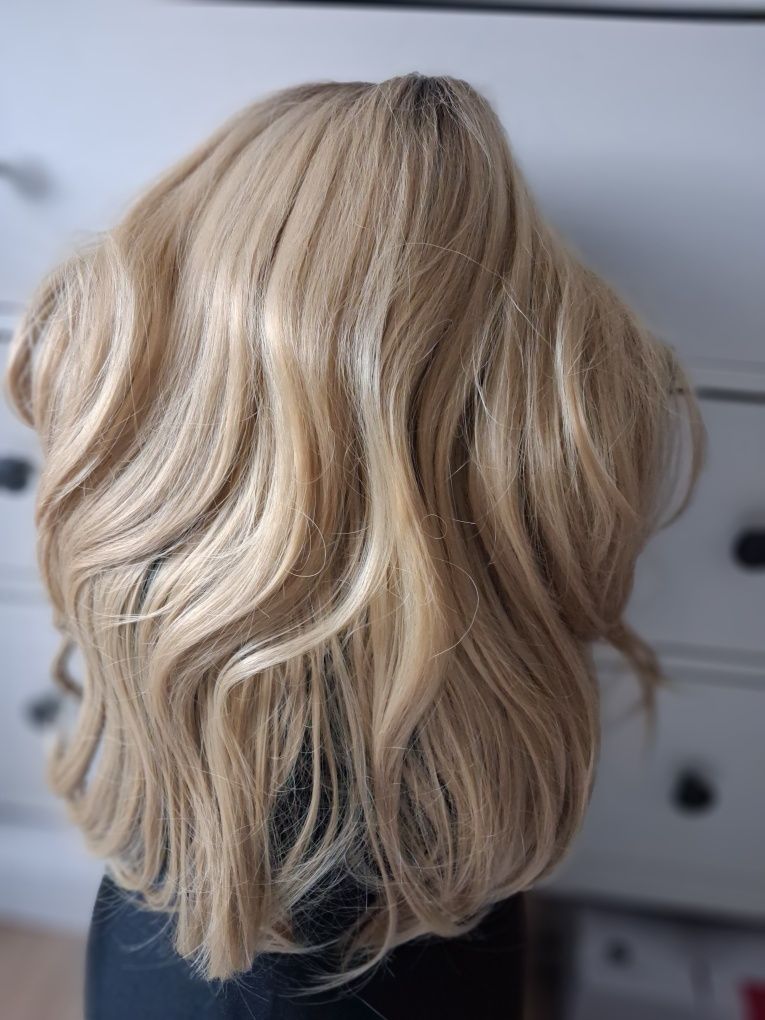 Peruka blond ambrę ok 67 cm