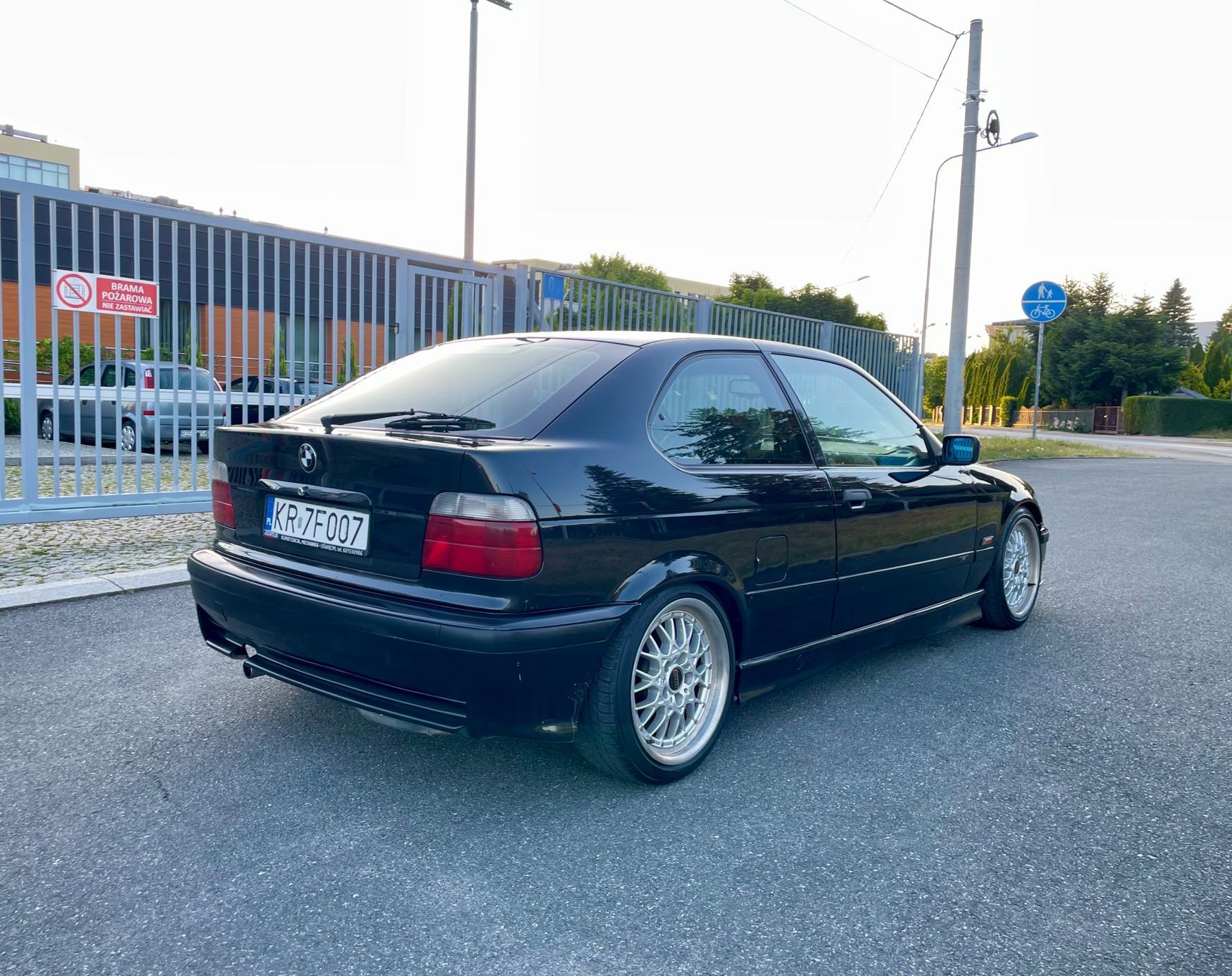 BMW Seria 3 318Ti e36 Compact Automat M pakiet Klima Gwint BBS 2tlg 1.8is