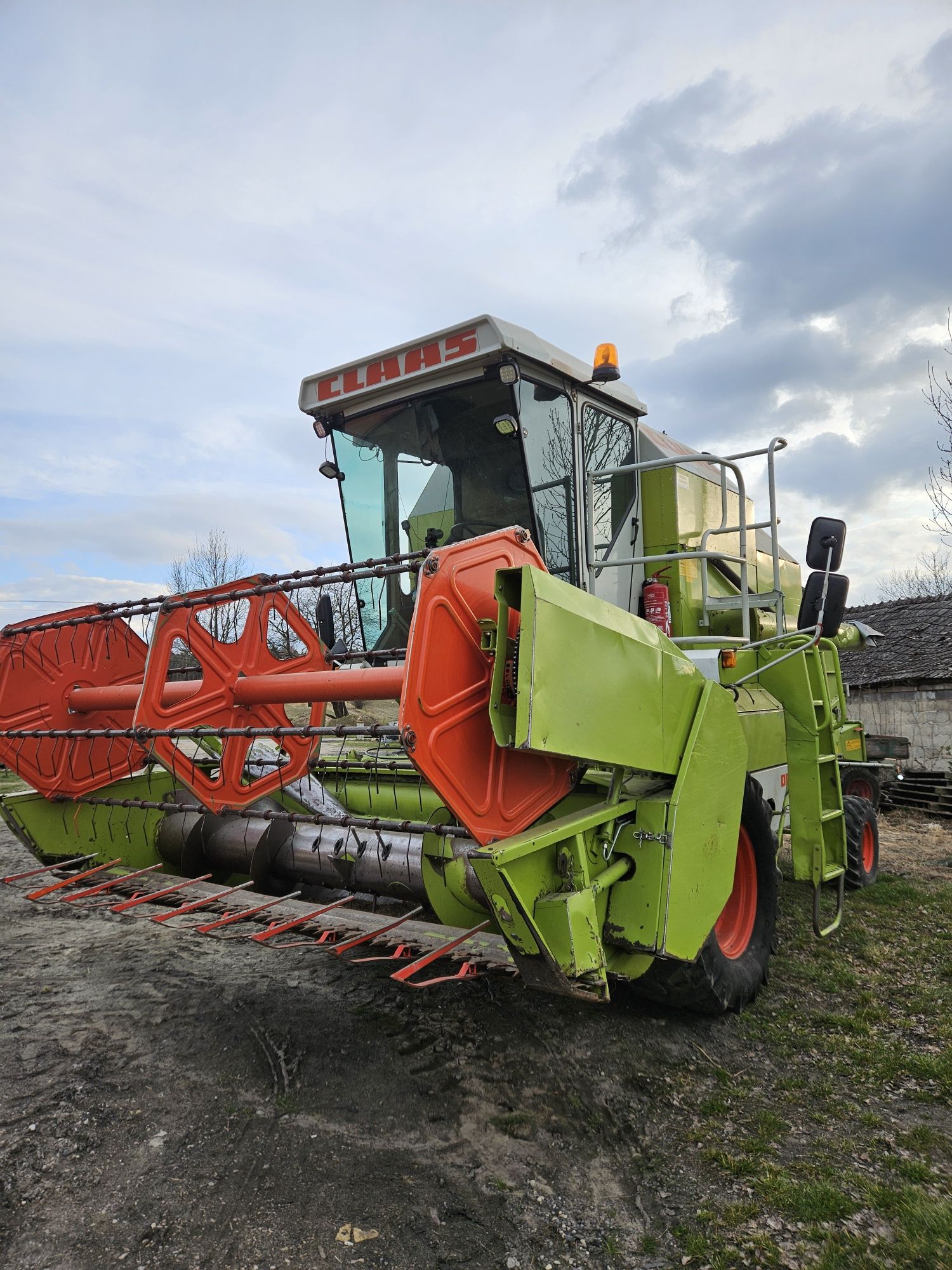 Kombajn claas dominator 58s 48 , 68. 38. 56. 66. 76. 86. 88. 96. 98.