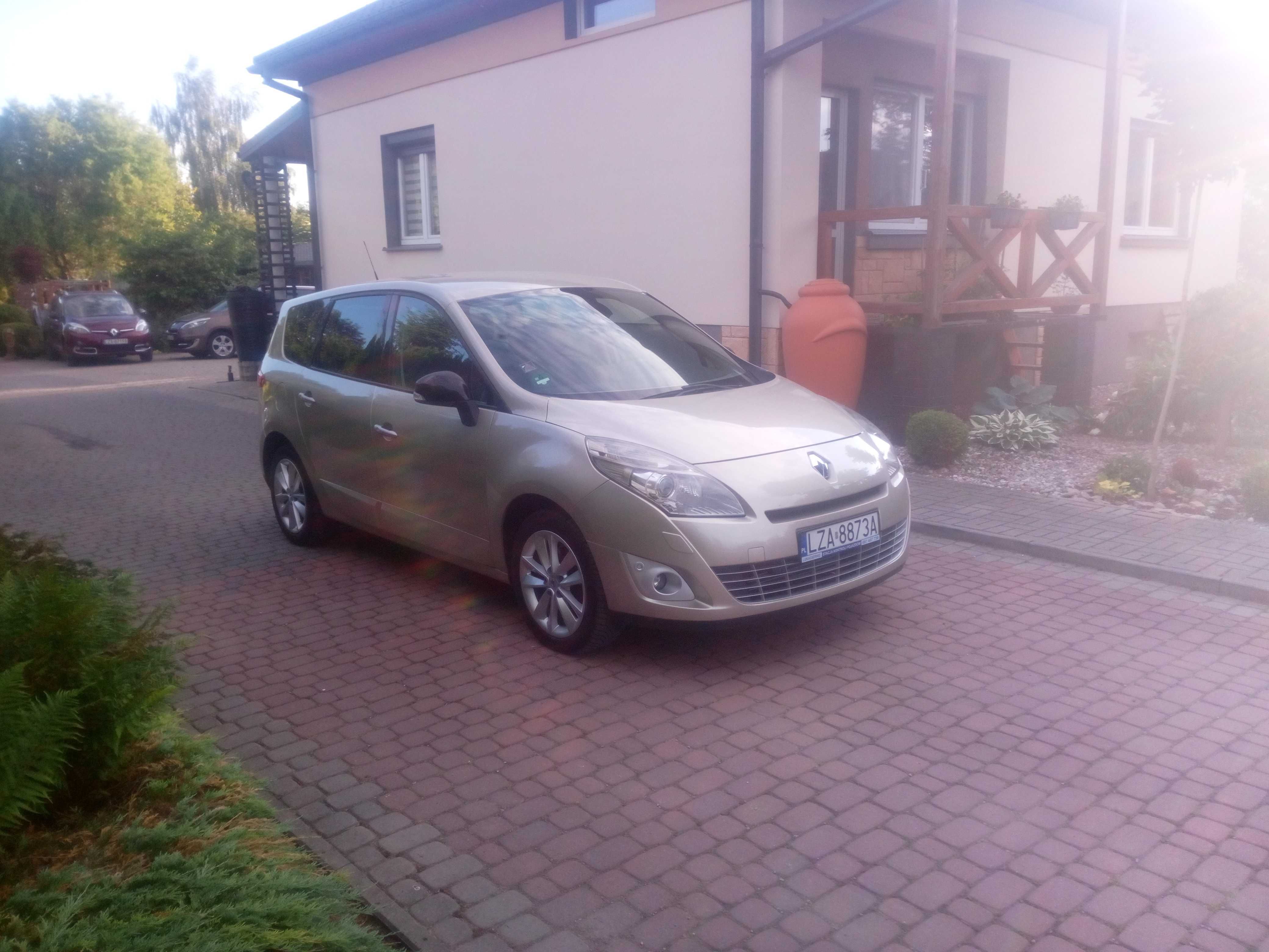 Renault Grand Scenic III 1.6 16 v benzyna