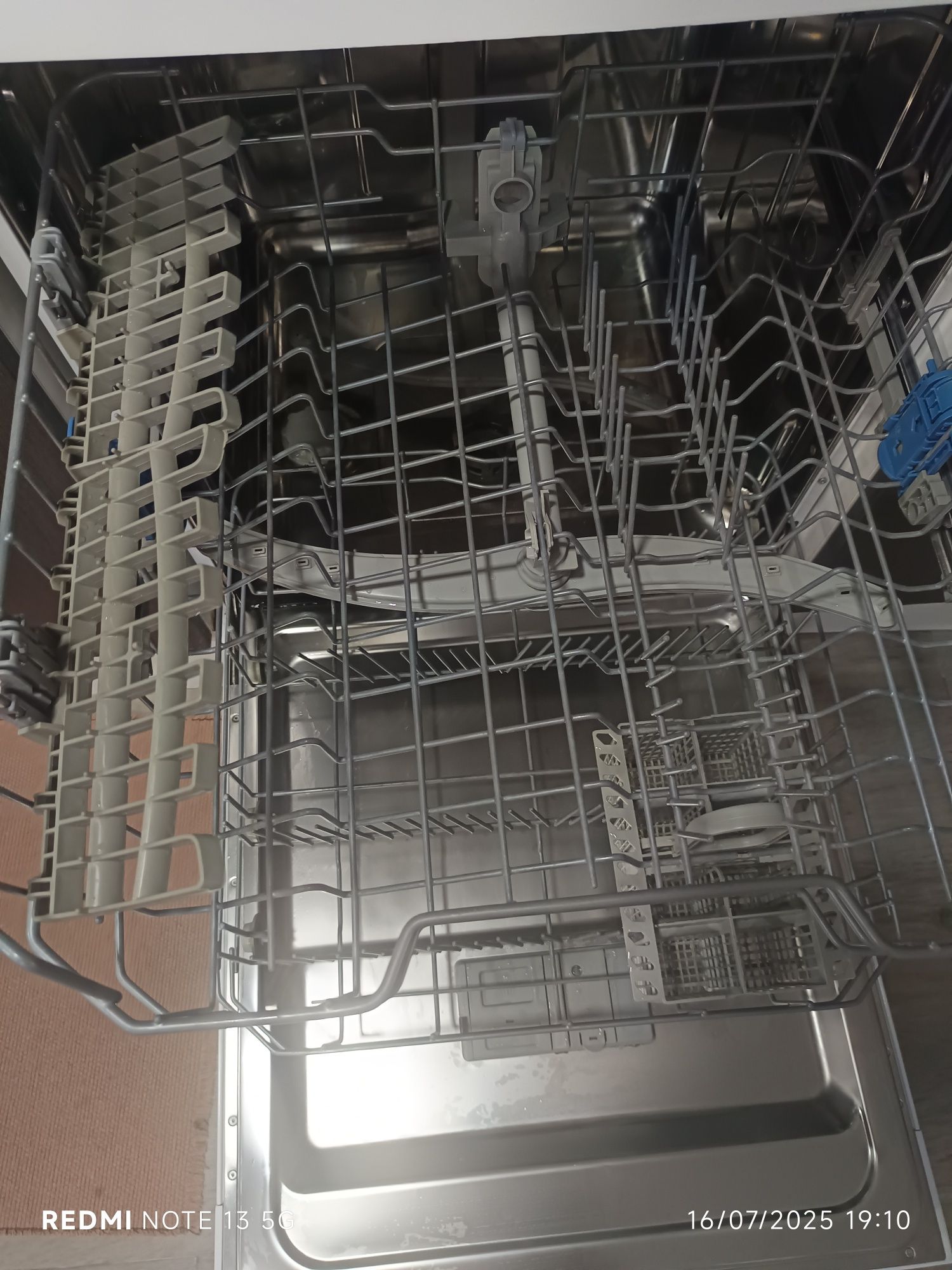 Máquina de lavar loiça Indesit