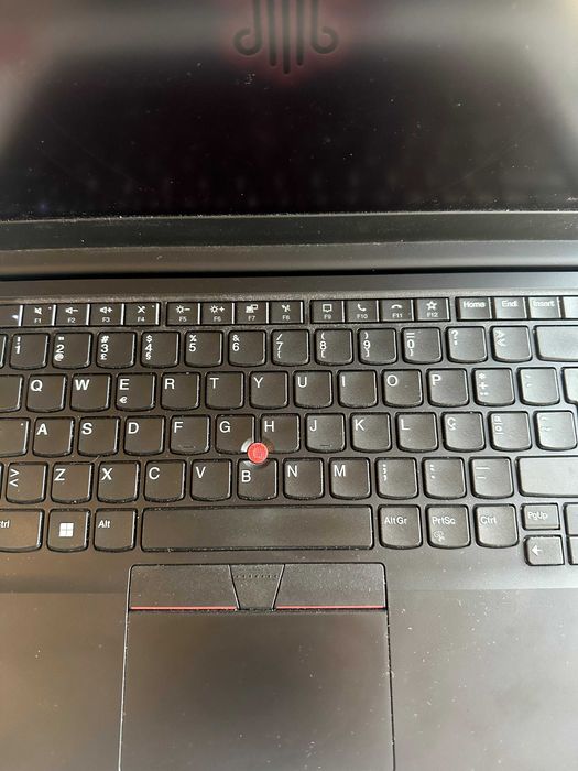 Laptop Lenovo i7, 16GB memória, Thinkpad E14 Gen2 - Perfeito estado