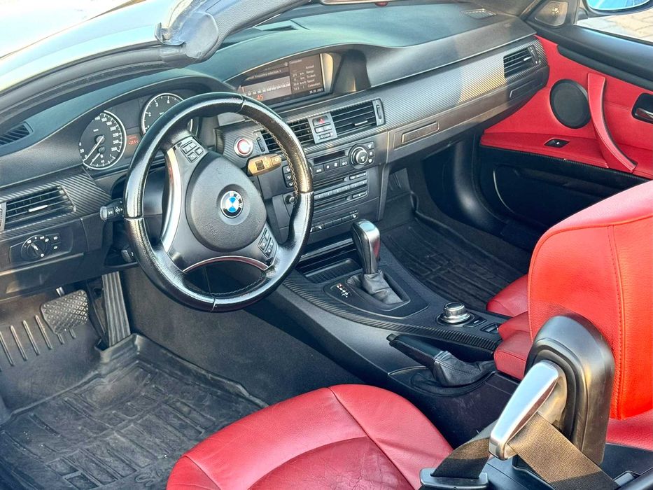 BMW 320i Cabrio E93