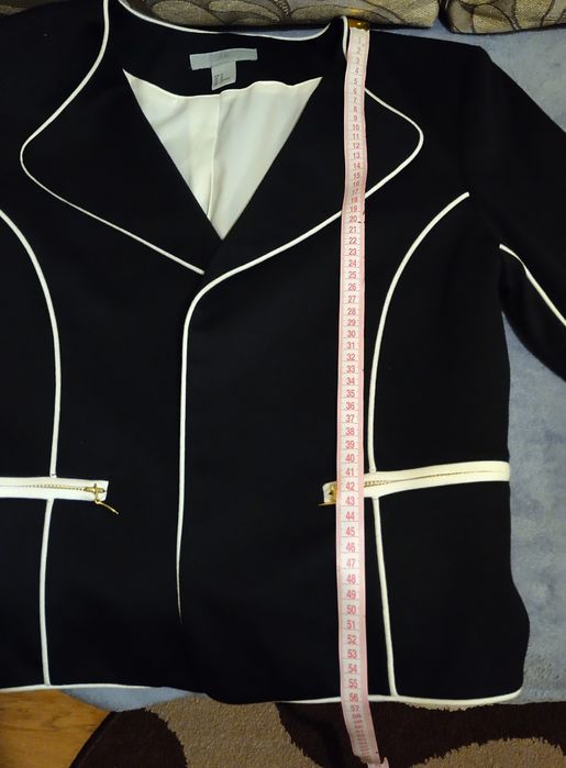 Піджак жіночий елегантний