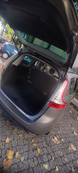 Renault granscenic 2010