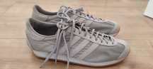 Ténis adidas  cinzentos