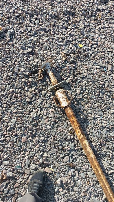 Продам стійки для опалубки. Висота 3,5м