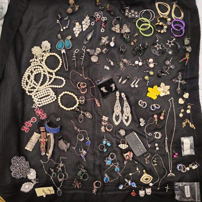 Серьги, бусы, комплекты, браслеты бижутерия,  серебро