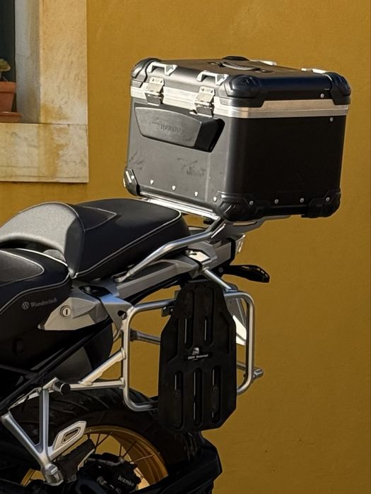 Topcase Touratech ZEGA Evo, Preta, 38 litros e Rapid Trap