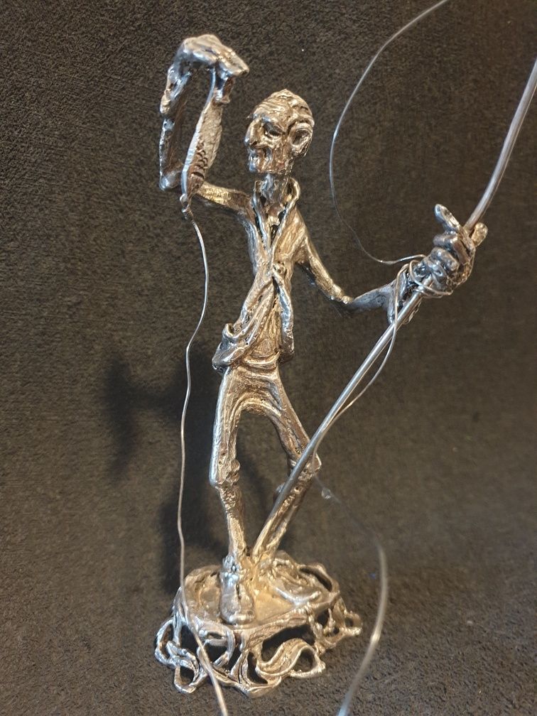 Rariedade: escultura Salazar? o Pescador reprentação humoristica -prat