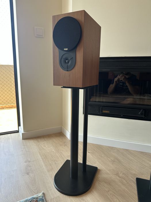 Colunas Rega Rx One (cor Cherry) com suporte