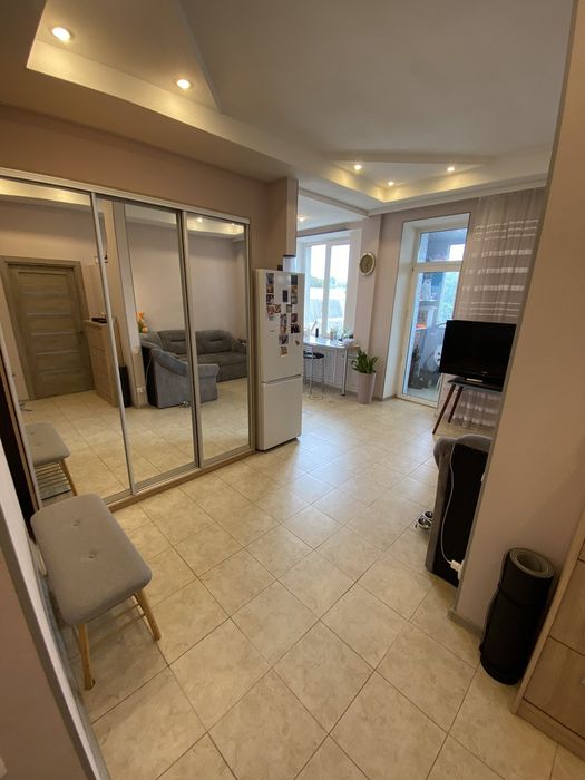 Продам 2-х комнатная сталинка Холодная гора