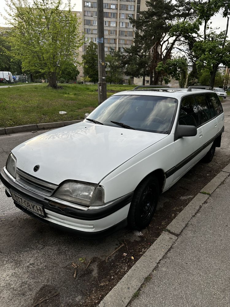 OPEL OMEGA CARAVAN 2л газ/бензин універсал/