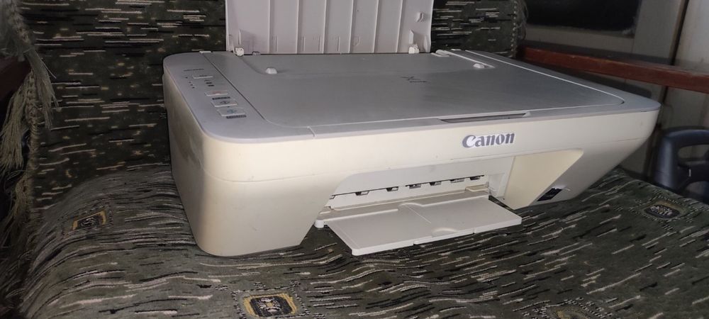 Продам Canon mg2440