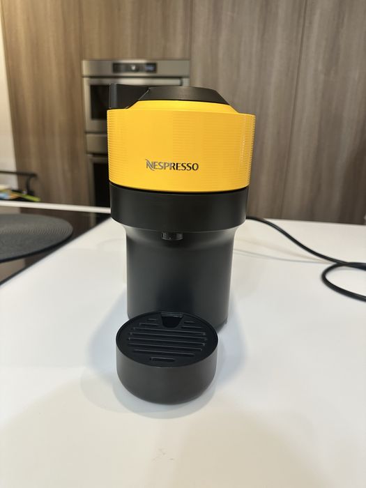 Maquina Vertuo Pop Mango Yellow Nespresso