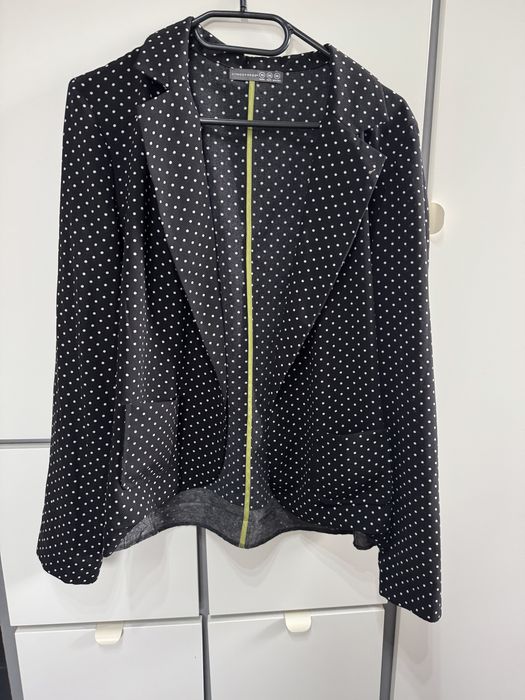 Czarna modna Marynarka narzuta w białe kropki dot atmosphere 38 M