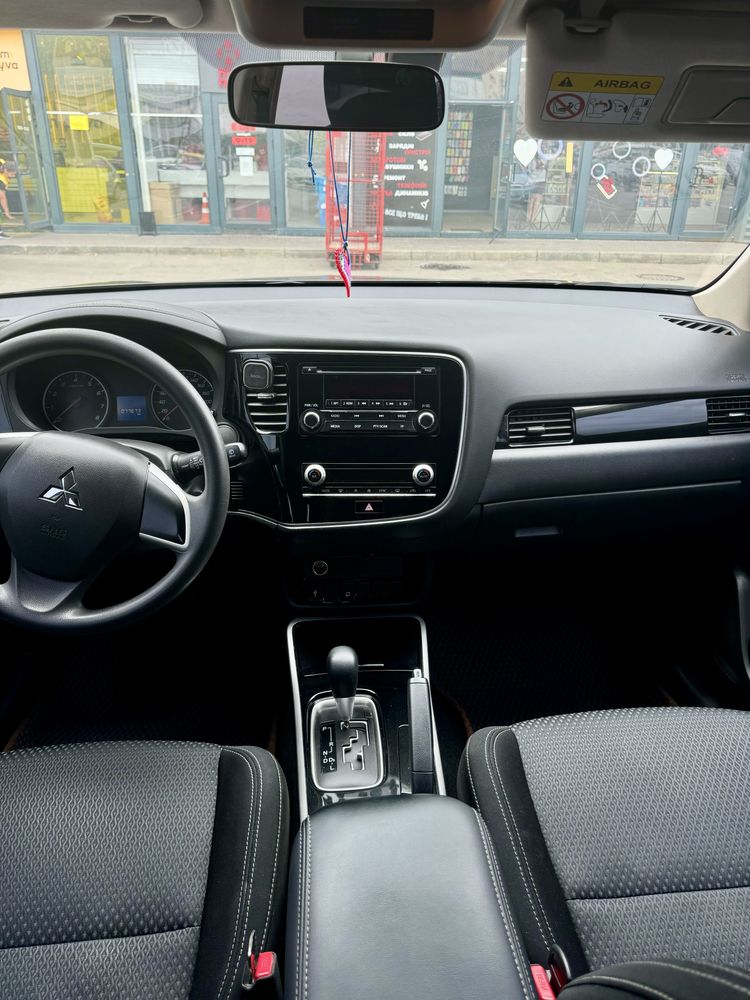 Mitsubishi Outlander 2021