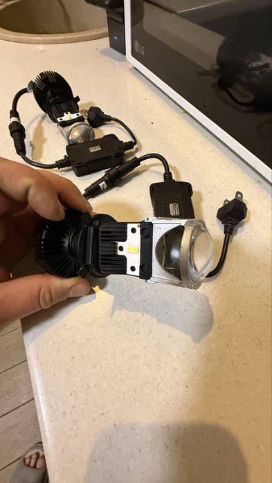 Led -лампы с линзой и без Н4 -размер