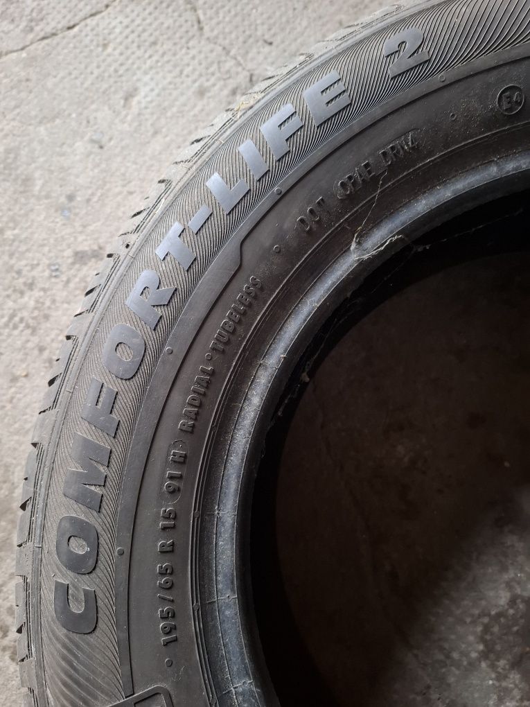 Opony letnie 195/65R15 Semperit