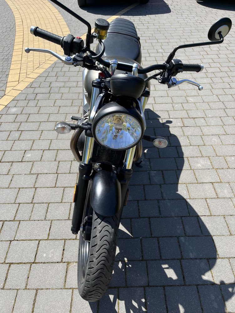 Triumph Bonneville Street Twin 900