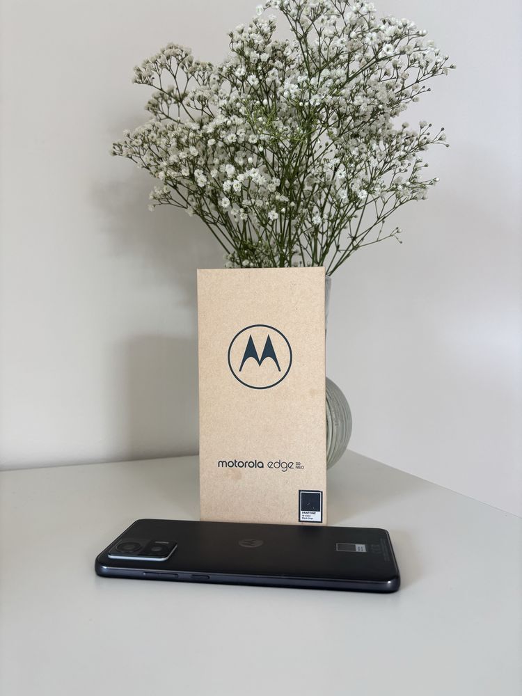 Motorola edge 30 neo stan idealny