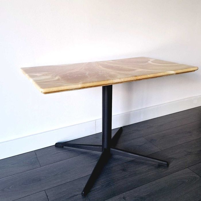 Mesa de centro vintage. Vintage Coffee Table