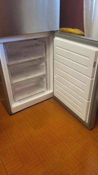 Frigorífico AEG combinado inox