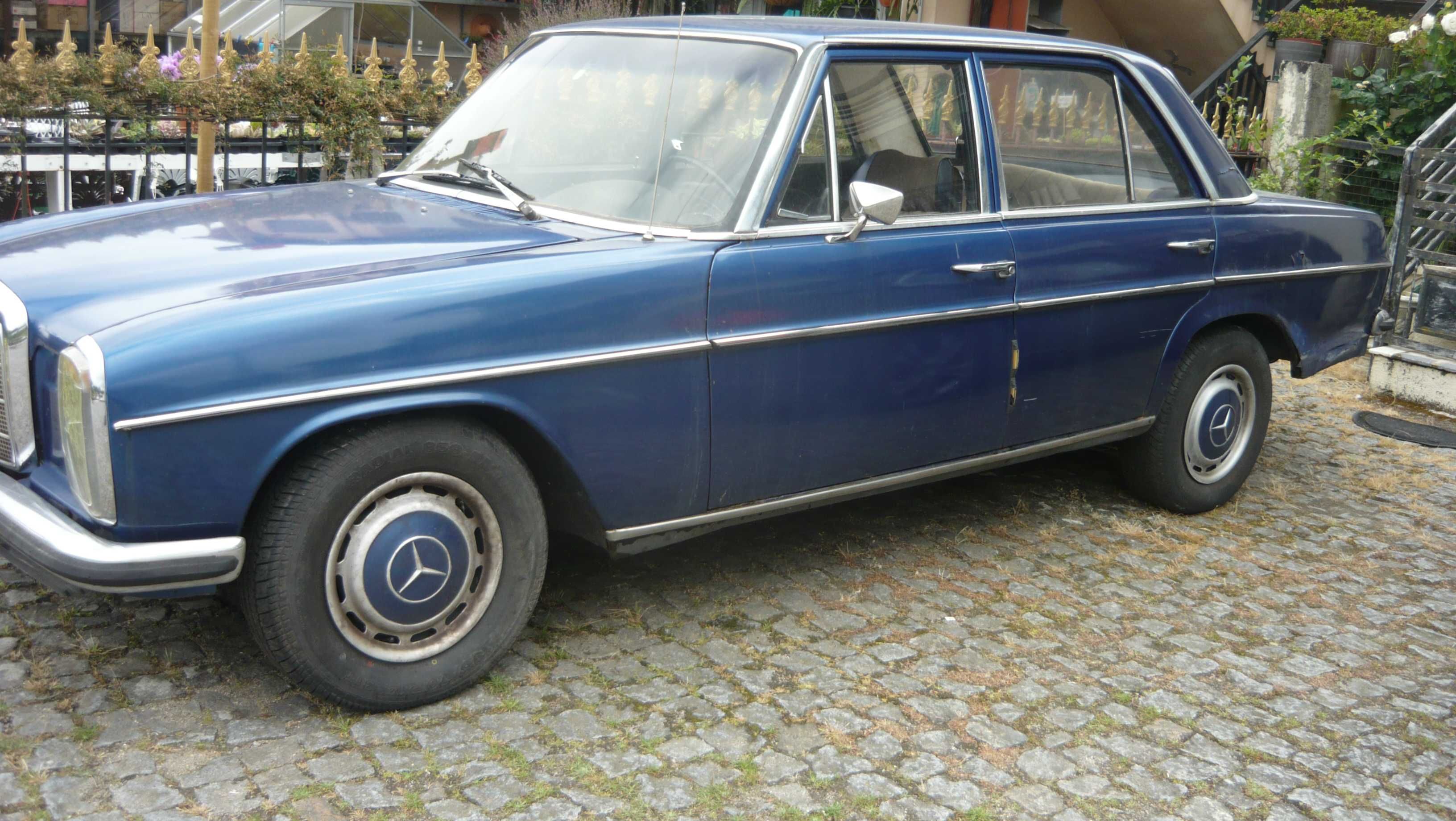 Mercedes Benz  w115/8