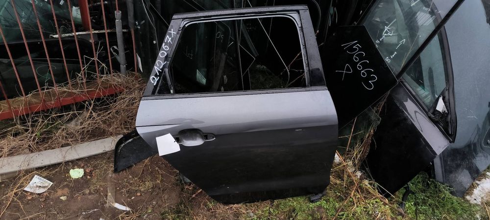 DRZWI PRAWE TYŁ AUDI A4 B9 QUATTRO LZ7S