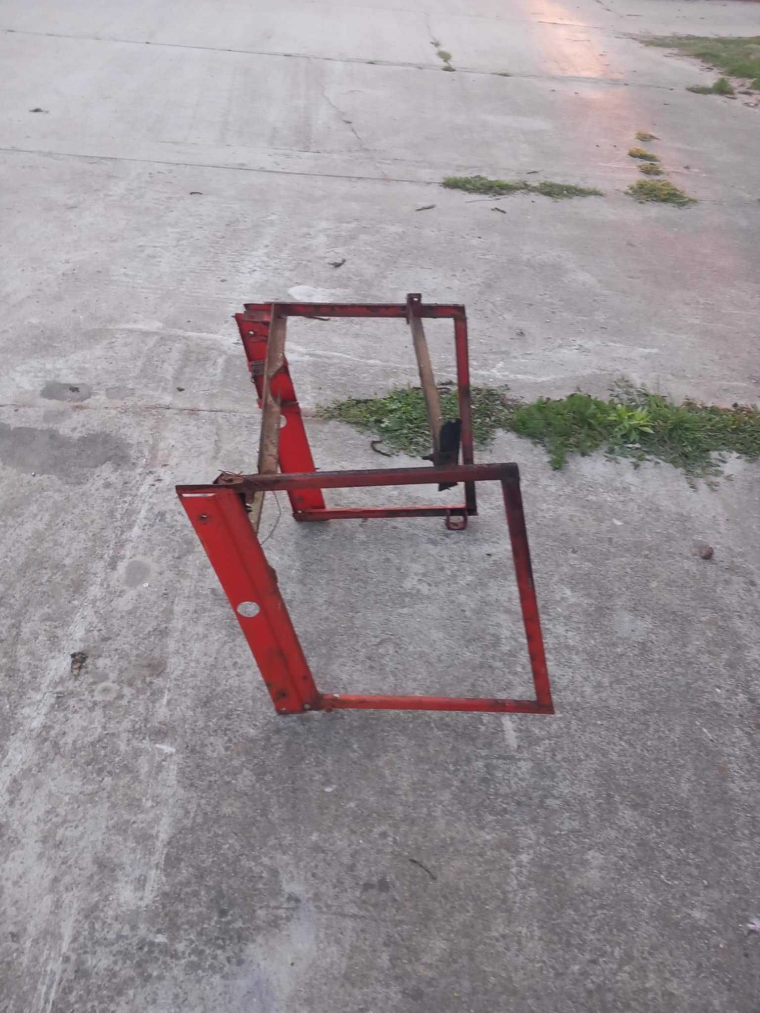 Dziedzic , ramka maski stary typ zetor 8011 ursus c385