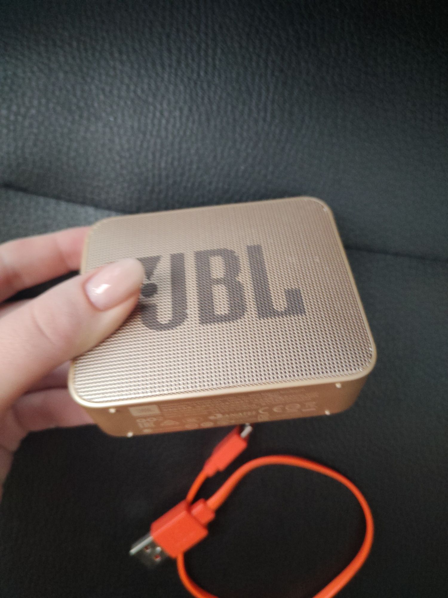 Głośnik JBL mały