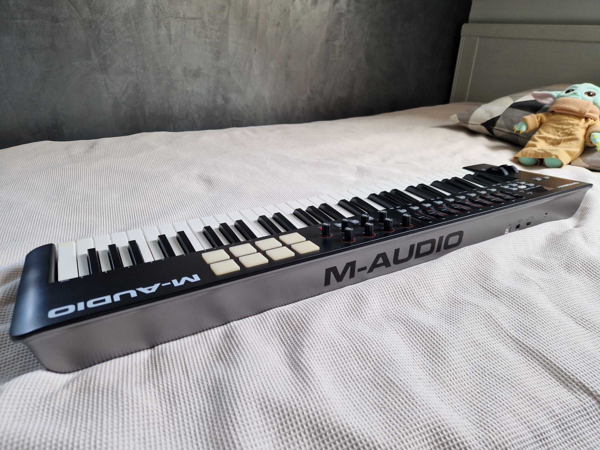 Klawiatura sterująca MIDI M-Audio Oxygen 61 + pokrowiec i pudełko