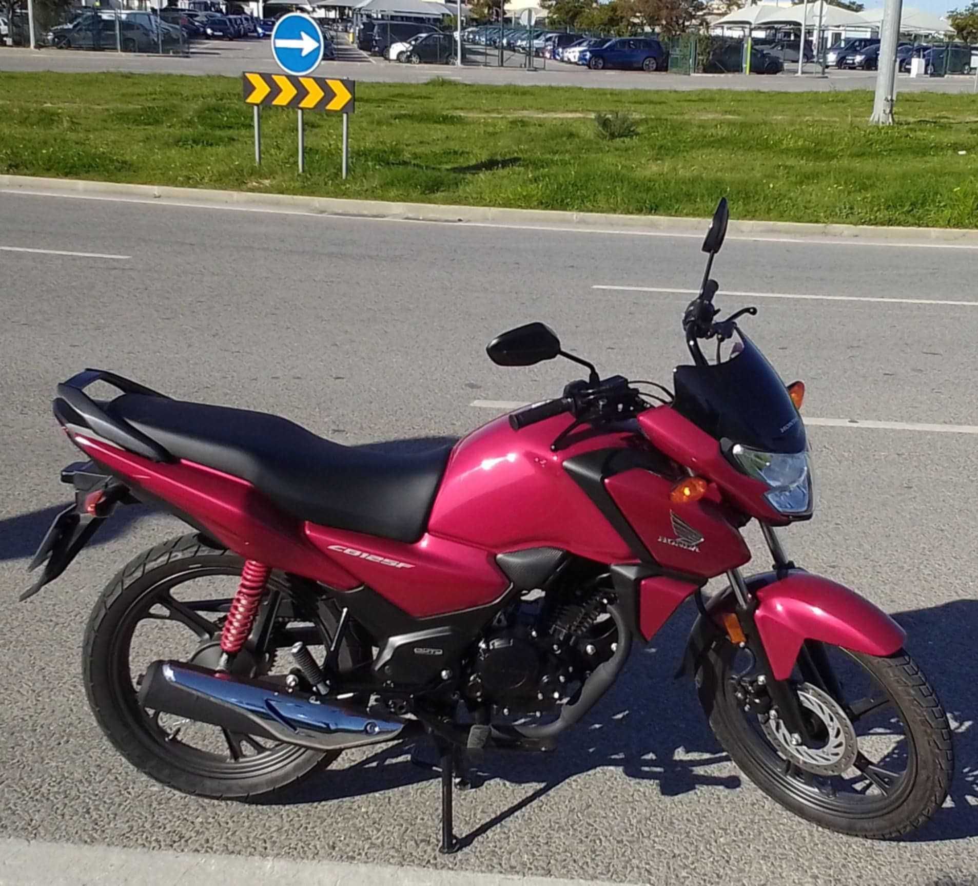 Moto Honda CB125F