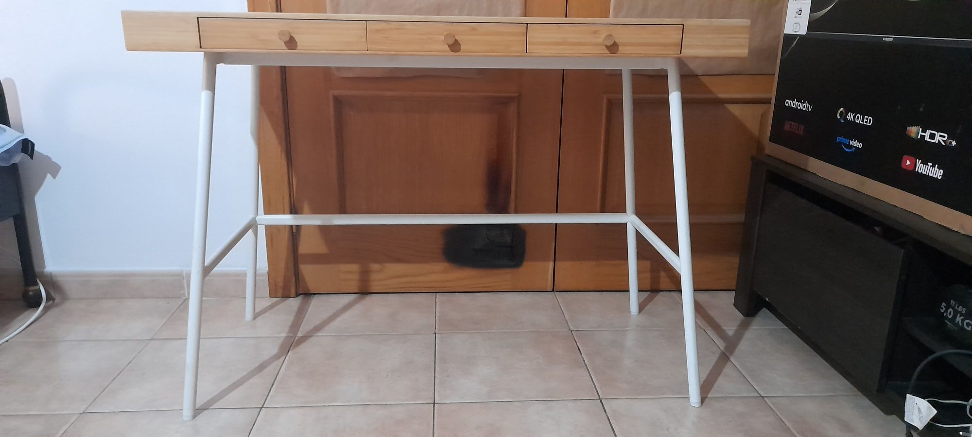 Mesa de escritório Ikea