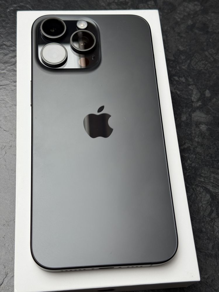 iPhone 15 Pro Max 256GB Black Titanium