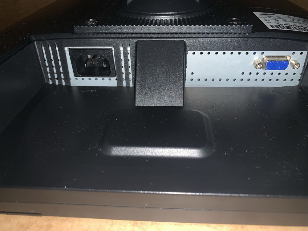 Монитор Samsung SyncMaster 713n