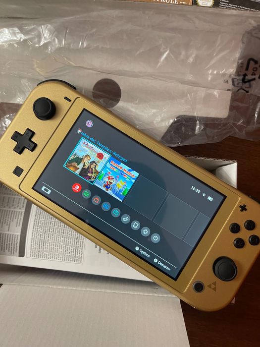 Nintendo Switch Lite Hyrule edition