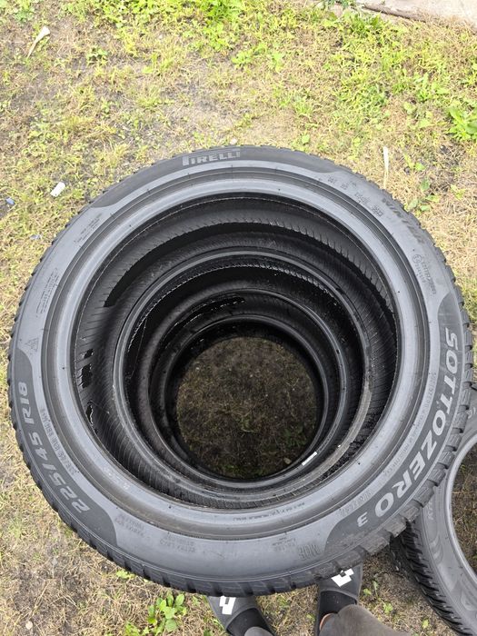 Opony zimowe 225/45R18 Komplet !