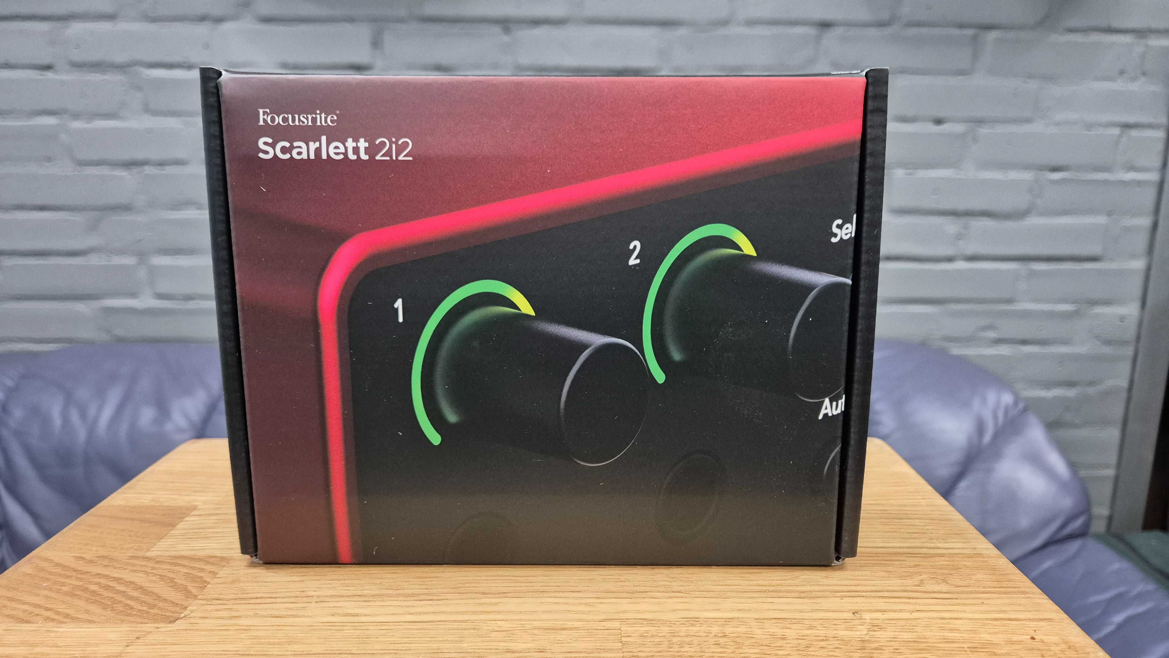 FOCUSRITE Scarlett 2i2 4th Gen Аудіоінтерфейс Звукова карта