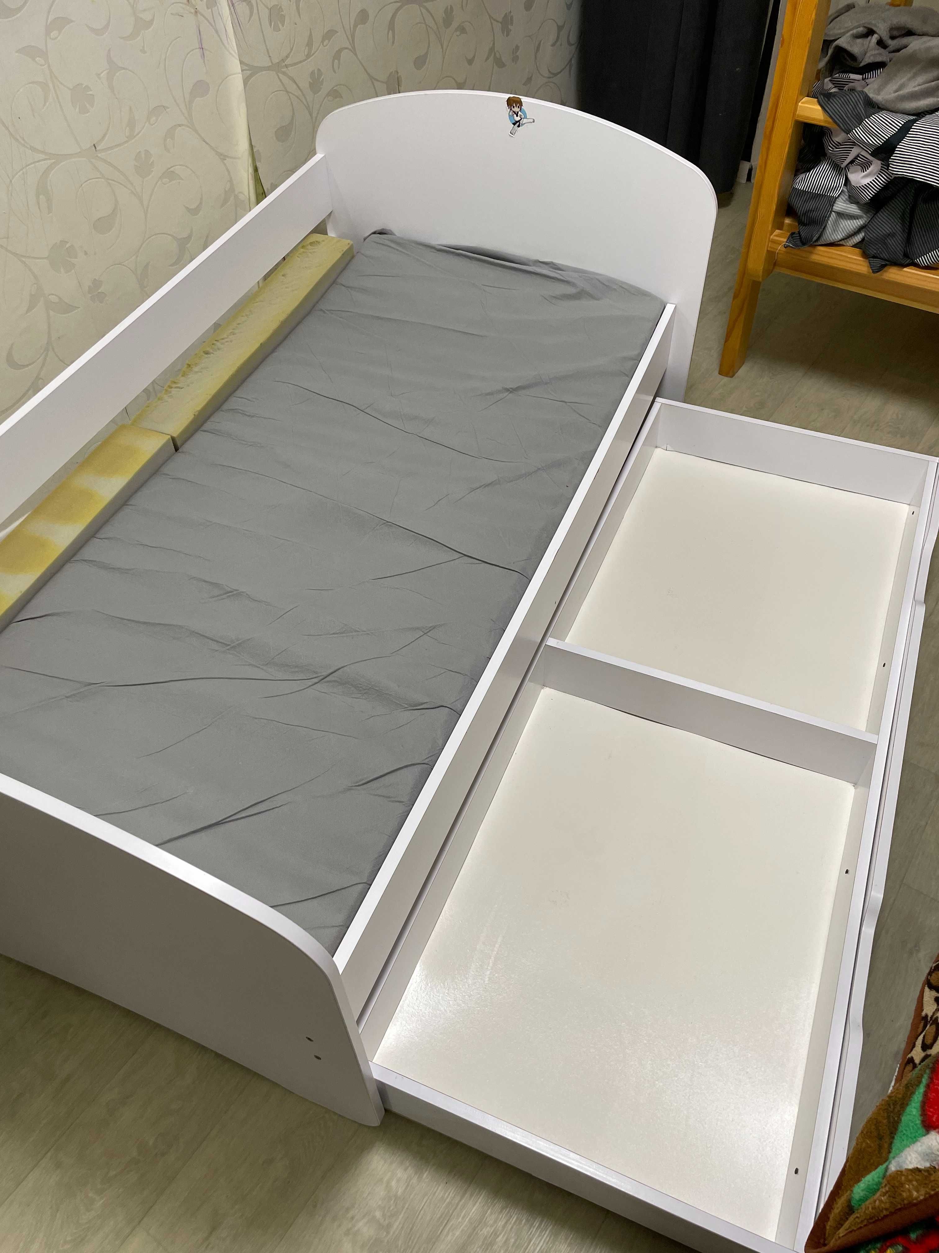 Детская кровать 160х80см с матрасом