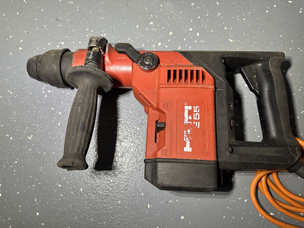 Перфоратор Hilti TE 55 SDS Max / 900 Вт / 6 Дж